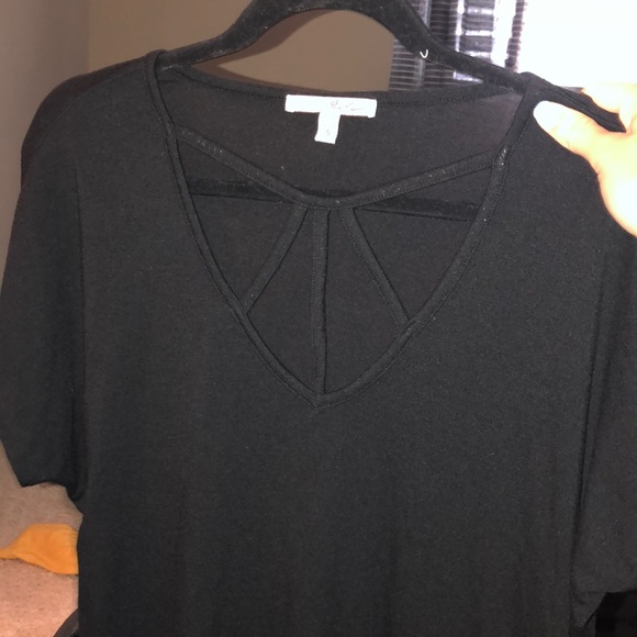 black shirt - Picture 1 of 1